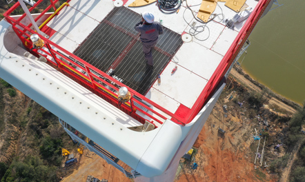 吊帶生產(chǎn)車間